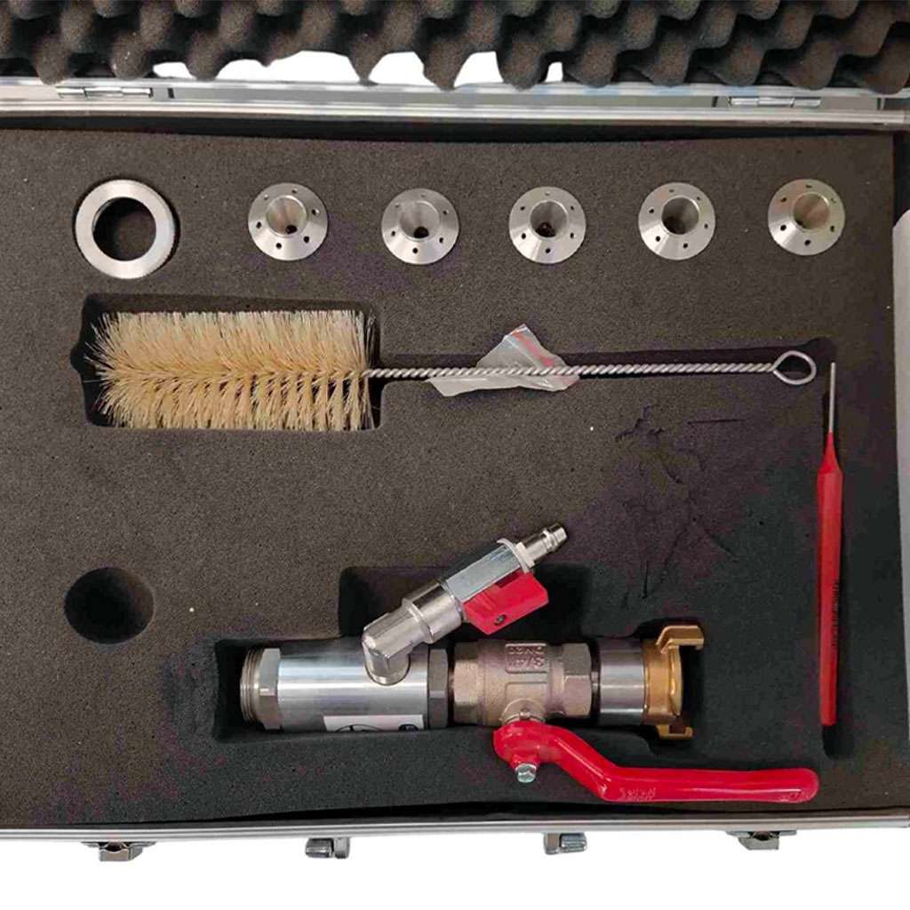 Acrylic Render Spray Gun Set in a Case with Nozzles image 0